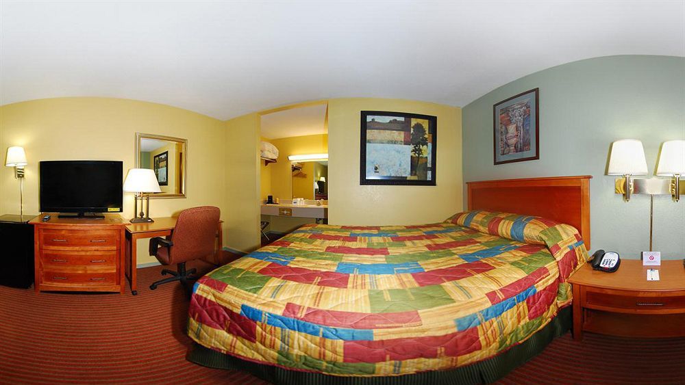 Rodeway Inn Concordia ภายนอก รูปภาพ