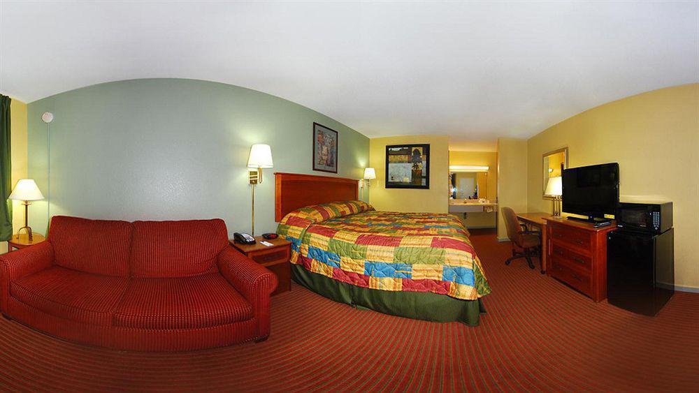 Rodeway Inn Concordia ภายนอก รูปภาพ